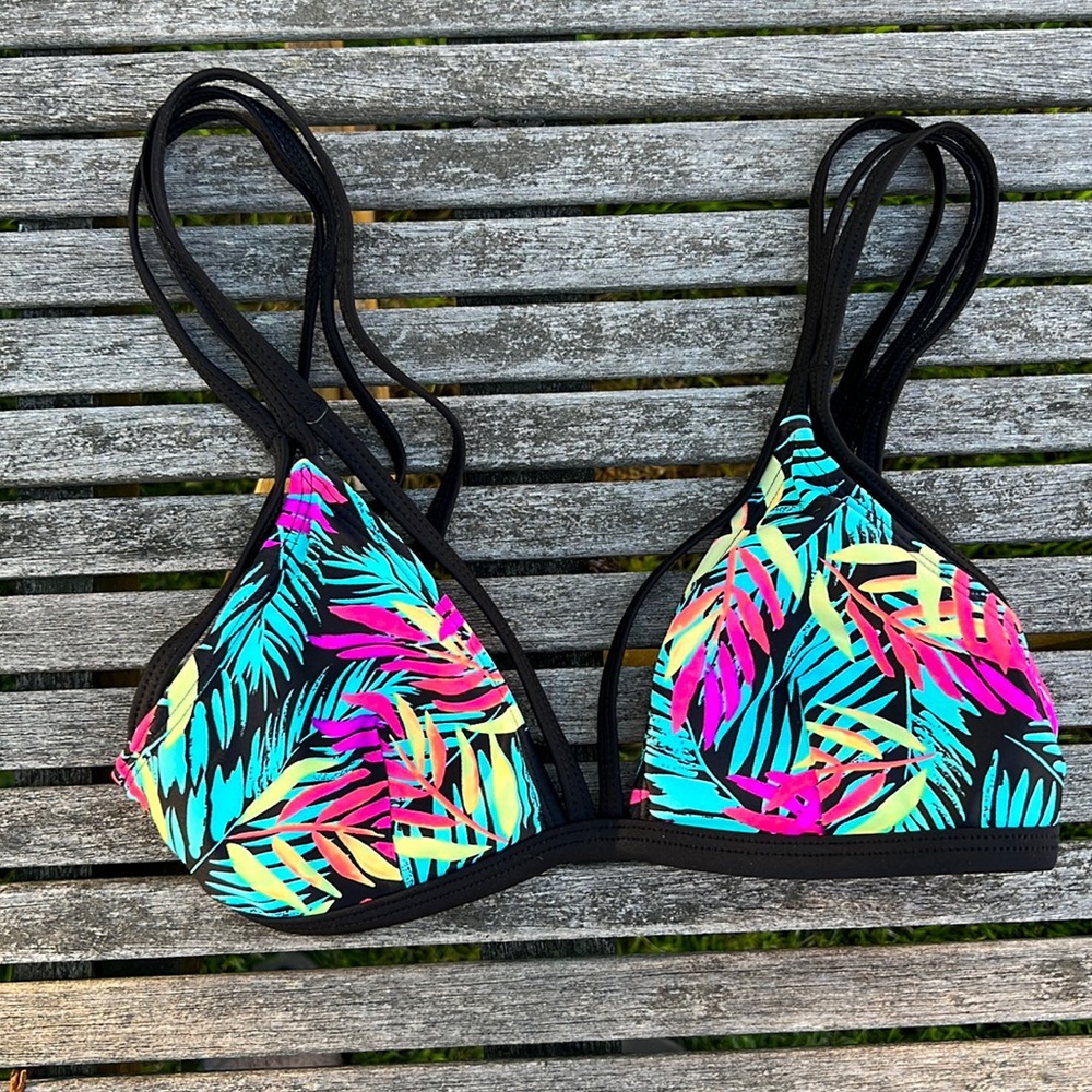Tropical neon bathing suit top. Padded. Good condition!